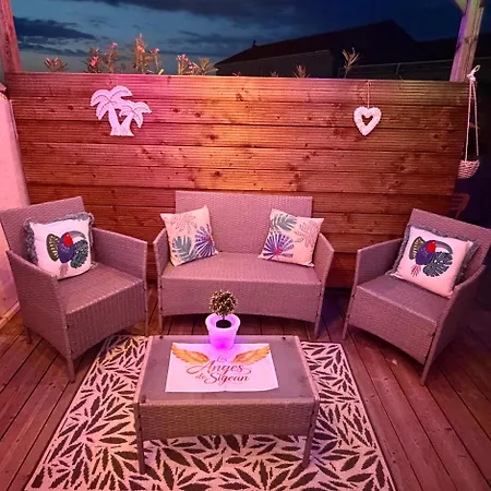 Les Anges De Sigean, D'hotes De Luxe,rooftop Panoramique Avec Jacuzzi Bed and breakfast