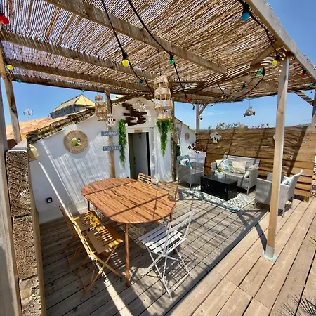 Les Anges De Sigean, D'hôtes De Charme, Rooftop Panoramique Alojamento de Acomodação e Pequeno-almoço
